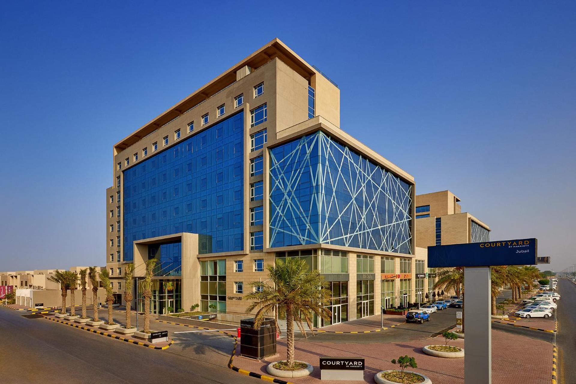 Courtyard By Marriott Jubail Hotel Екстериор снимка