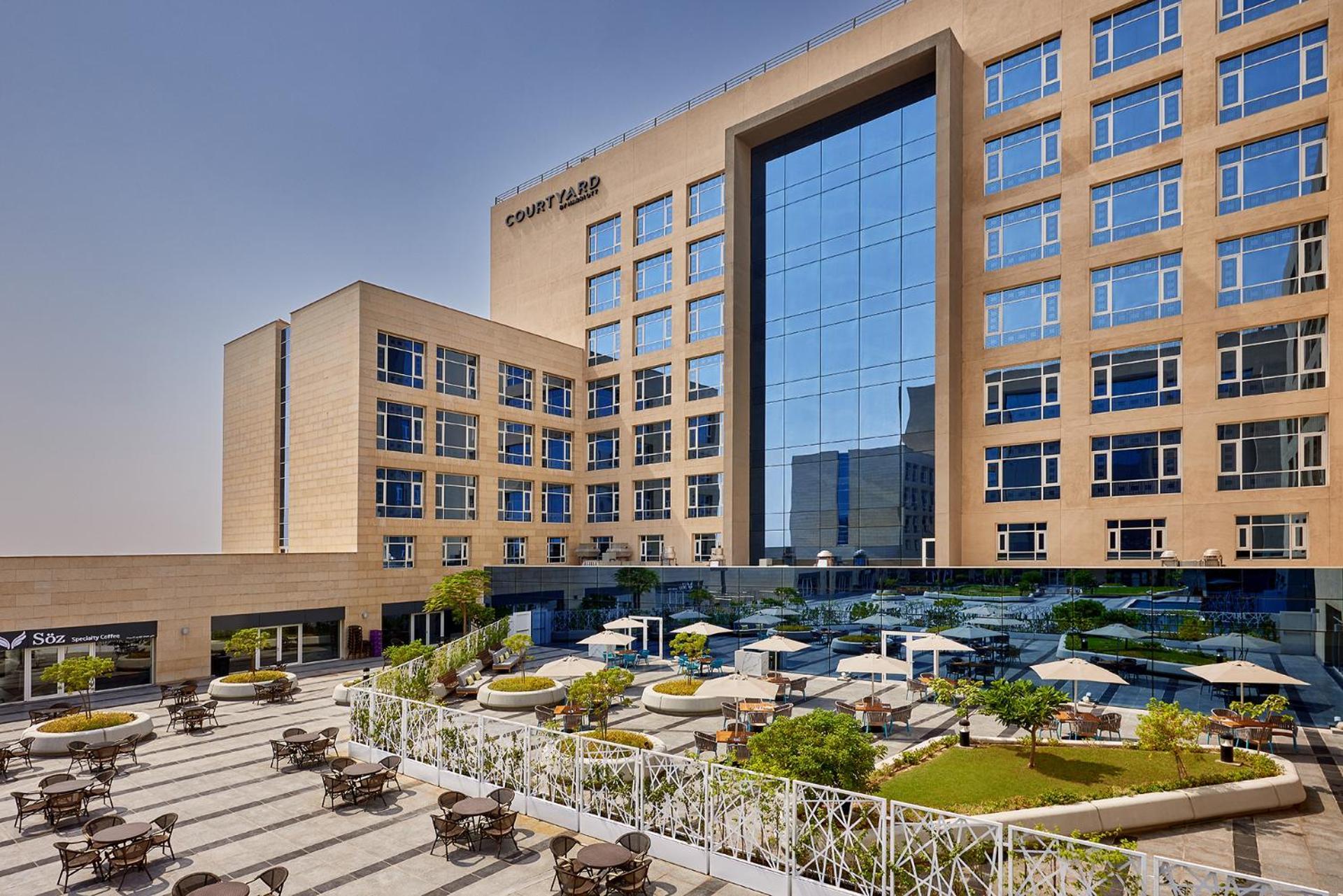 Courtyard By Marriott Jubail Hotel Екстериор снимка