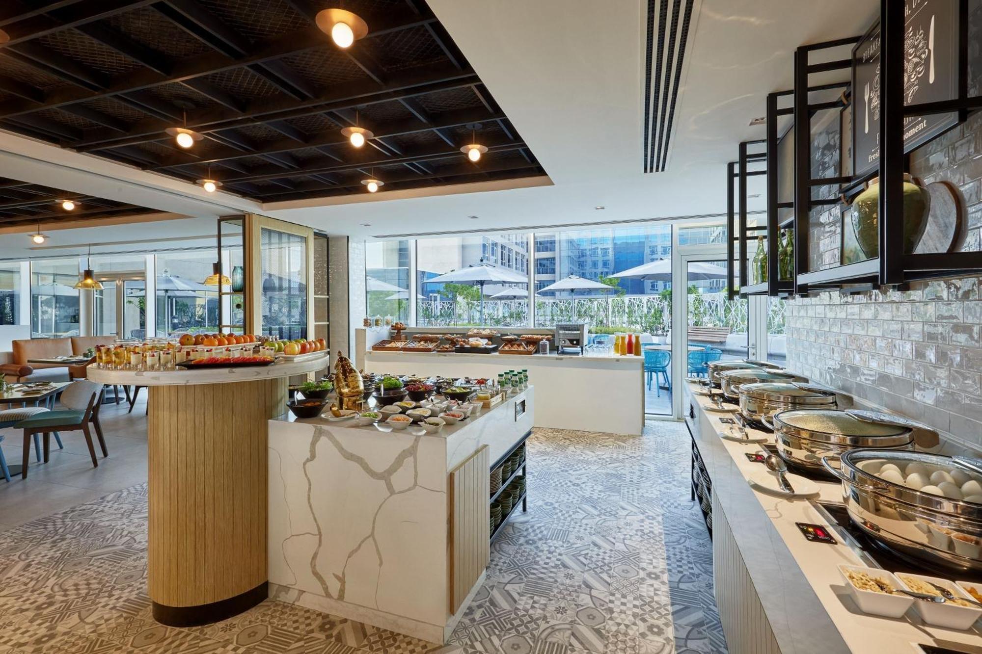 Courtyard By Marriott Jubail Hotel Екстериор снимка