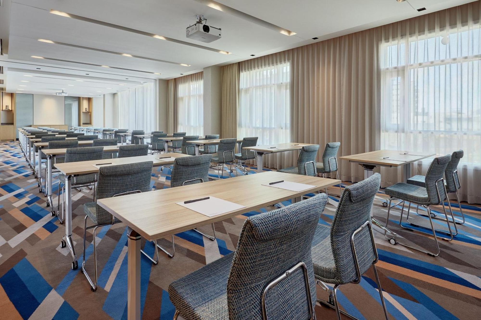 Courtyard By Marriott Jubail Hotel Екстериор снимка