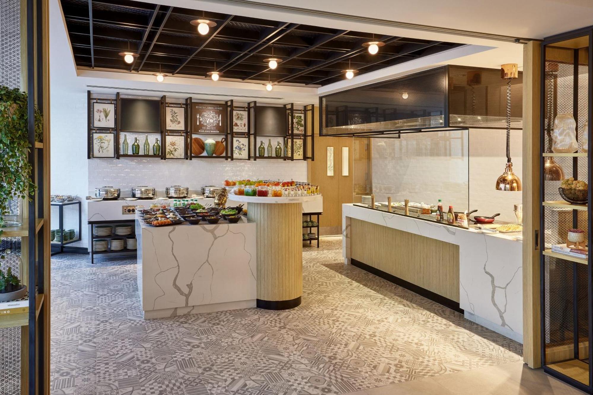 Courtyard By Marriott Jubail Hotel Екстериор снимка